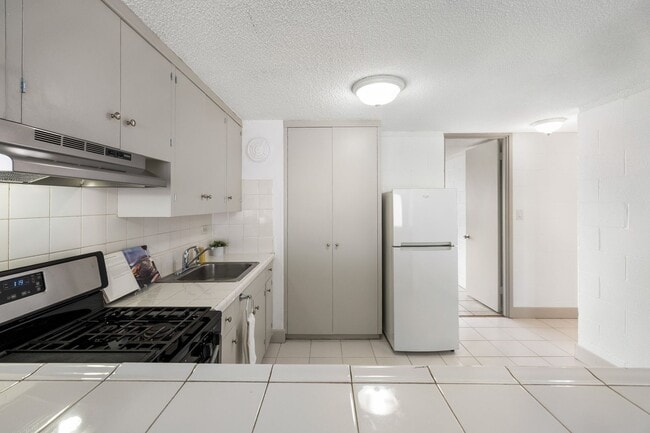 Photo - *** Newly Upgraded 3 bedroom / 1 bath Great Location/Amazing Price!!Must see!!Don't Miss Out (Uni...