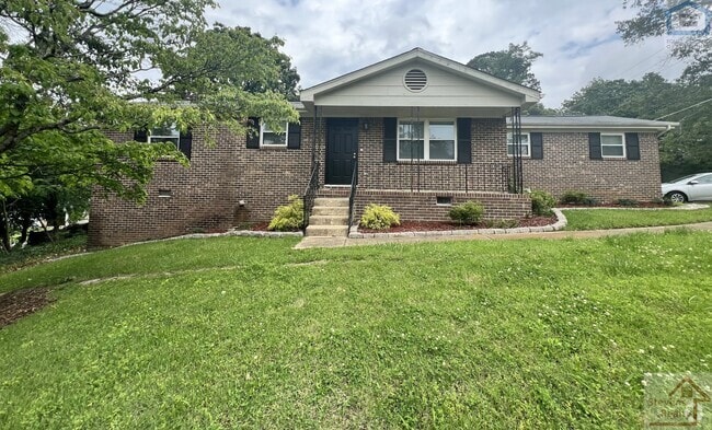 Building Photo - 8501 Maplewood Trail Rental