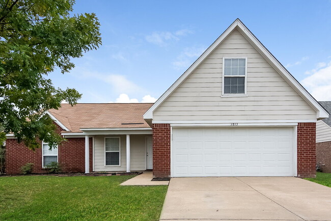 Photo - 1813 Cherry Creek Dr House