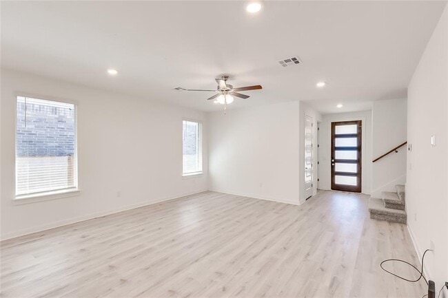 Photo - 2321 Bravo Pass