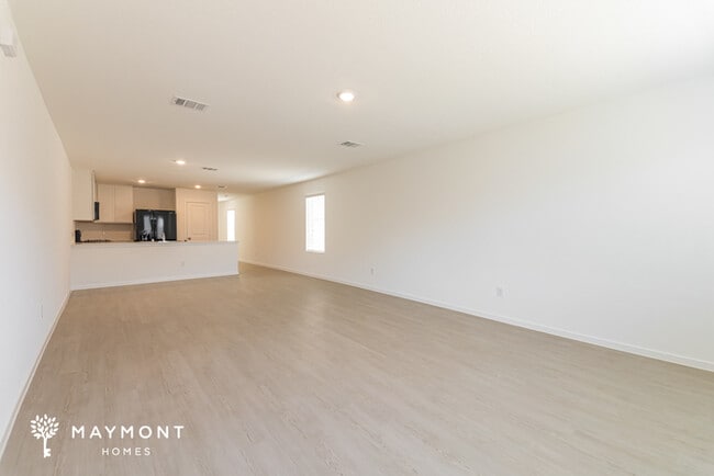 Photo - 2061 Belgian Dr