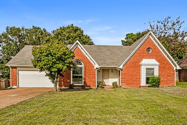 Photo - 6770 Lake Point Cir