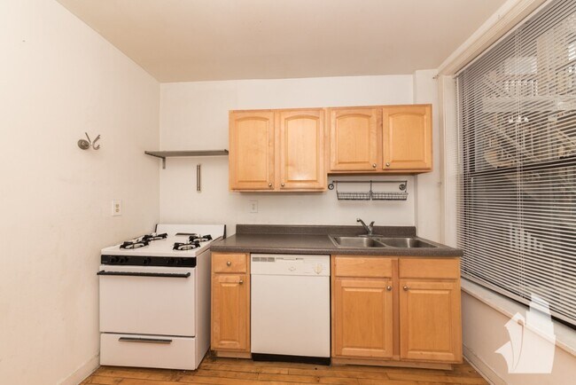 Photo - 1509 W Barry Ave Unit 2