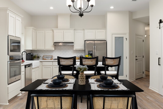 Photo - Belterra (Central Leasing)