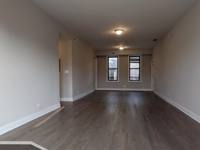 Photo - 3405 W Fullerton Ave Unit 2