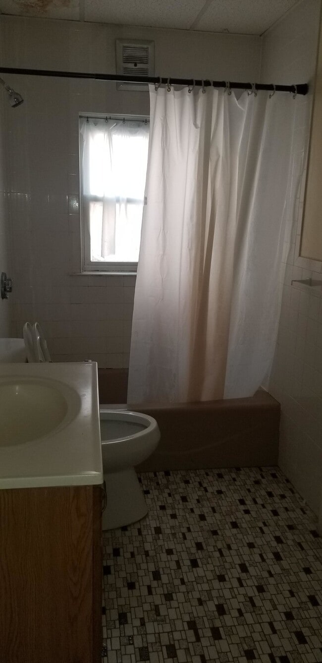 Photo - 12 Brock St Unit 1