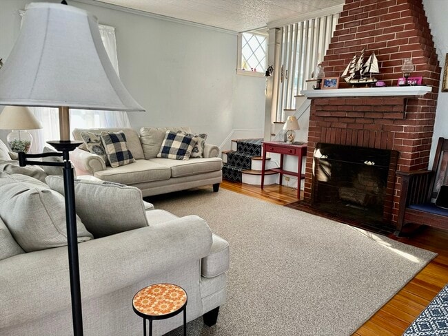73 E St