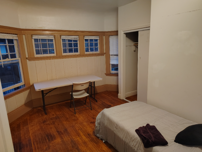Photo - 2438 Haste St