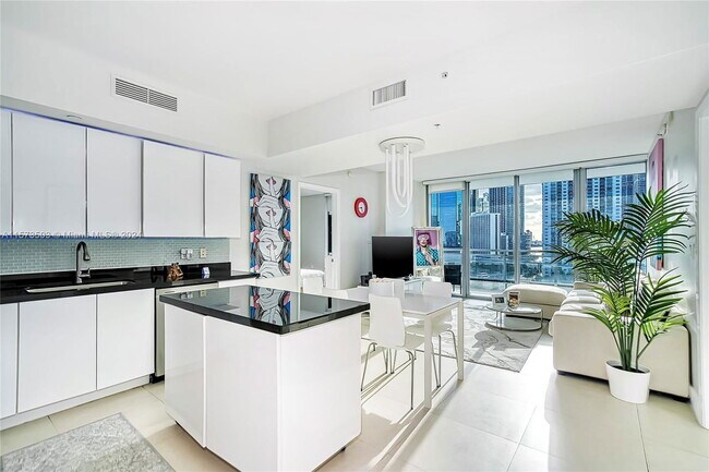 Photo - 92 SW 3rd St Rental