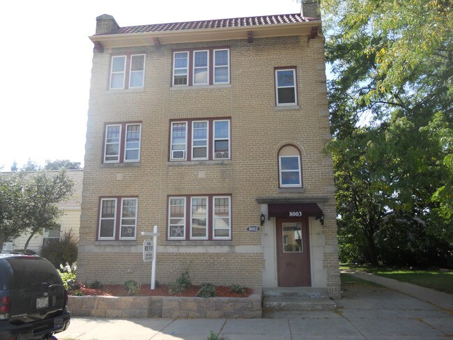 8003 W Becher - 8003 W Becher Rental