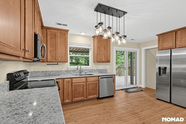 216 Bellwood Loop