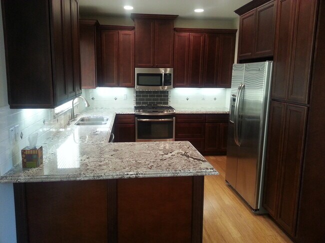 Photo - 2407 Mathews Ave