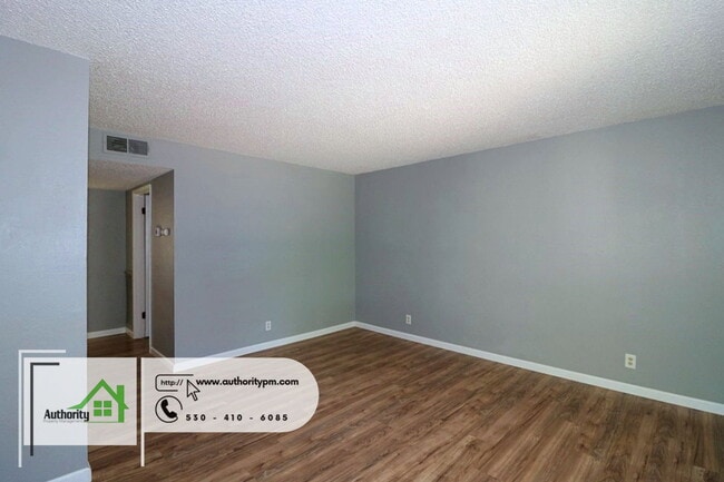 Photo - 965 Jamieson Ct Unidad 1