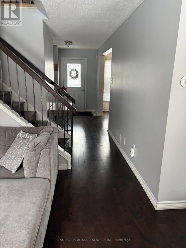 Photo - 30 Thatcher Ct