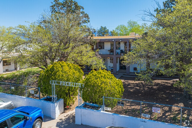 Photo - El Pueblito