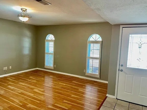 Photo - 2111 Croft Rd