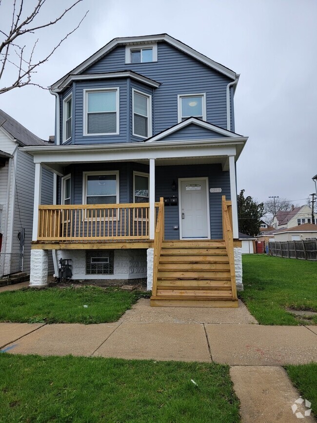 Building Photo - 7342 S Paulina St Rental