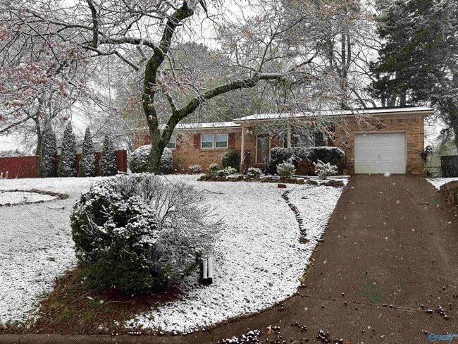 Building Photo - 4017 Summerhill Pl NW