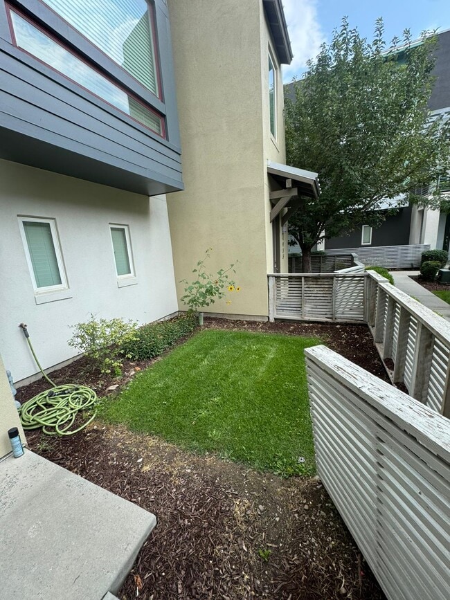 Photo - 4935 W Daybreak Pkwy