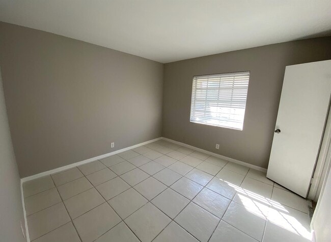 Photo - 4321 NW 9th Ave