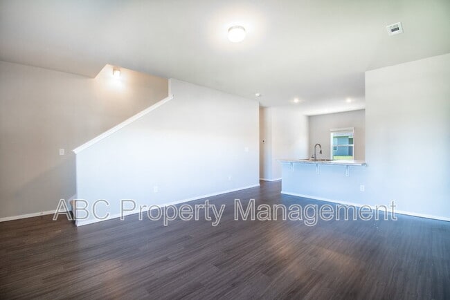 Photo - 1751 Eveningshade Ln
