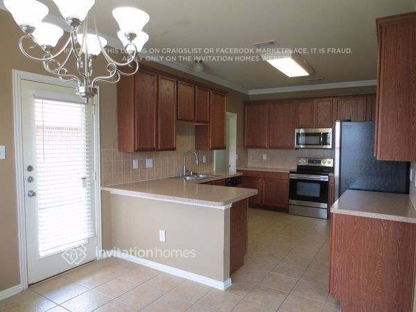 425 Hummingbird Trail