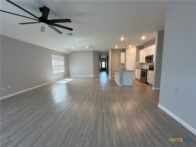 Photo - 341 Cordova Xing