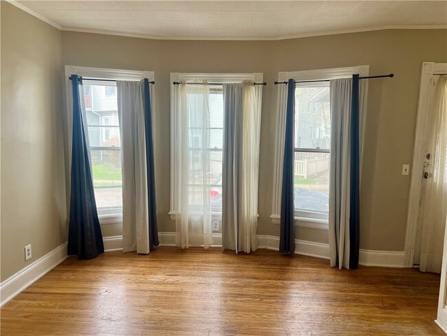 Photo - 237 Richard St