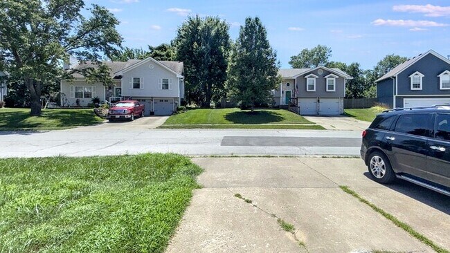 Photo - 1505 SW Highland Dr