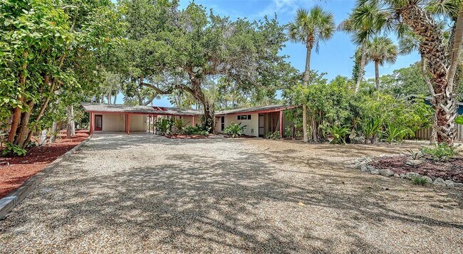Photo - 4830 Higel Ave