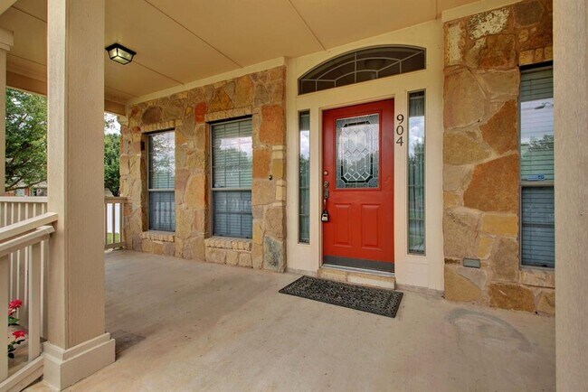 Photo - 904 Black Canyon St