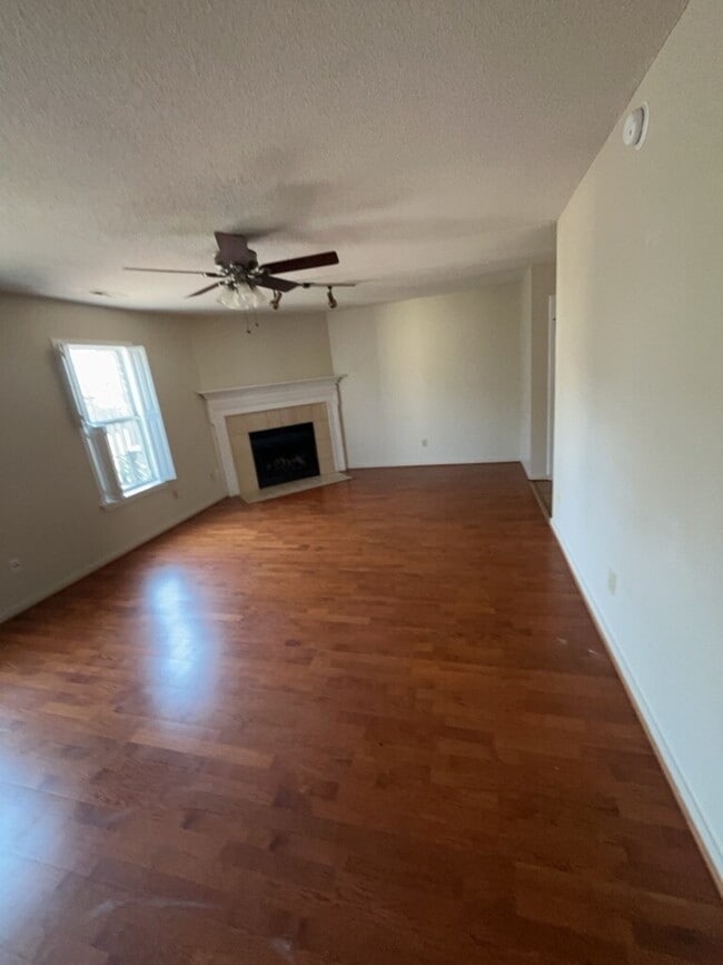 Photo - 2915 Cathedral Ln