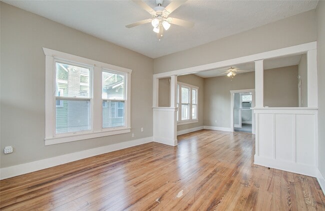Photo - 901 Boundary St
