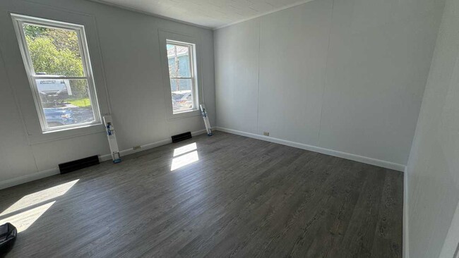 Photo - 32 Gaston St