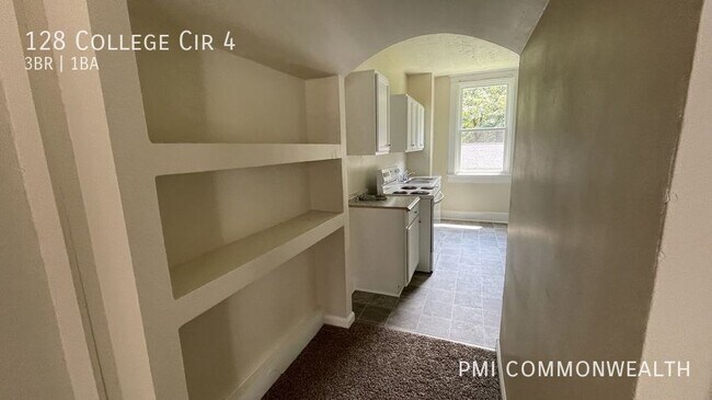 Photo - 128 College Cir