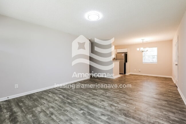 Photo - 670 Idlewood Cir