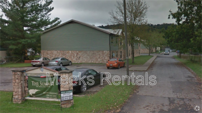 Building Photo - 19534 Midland Trail Unit 15 Rental