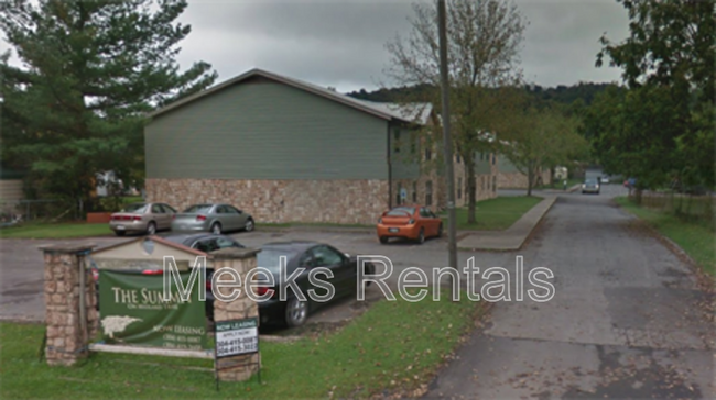 Building Photo - 19534 Midland Trail Unit 15 Rental