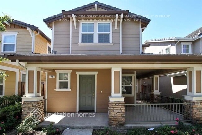 Building Photo - 73 Roadrunner St