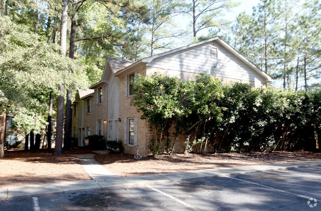 Photo - Wintergreen Apartments