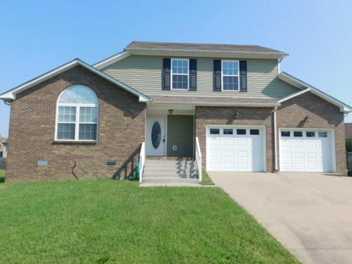 Fresh 3 bed 2 bath with vaulted great room - Fresh 3 bed 2 bath with vaulted great room Casa