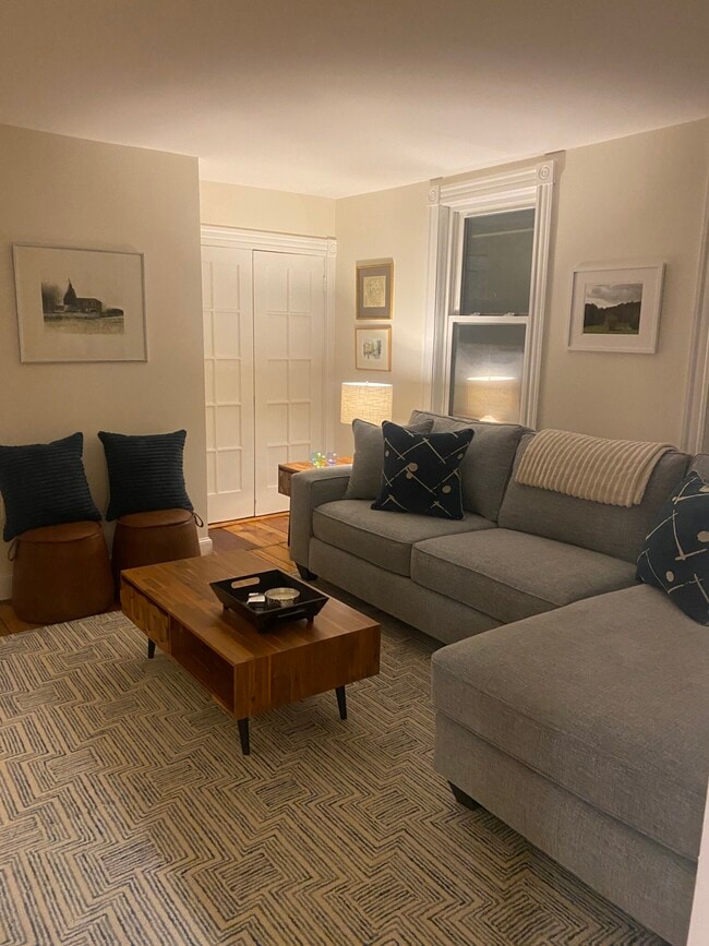 125 Spring, #2, Cambridge - 125 Spring St Unit 2