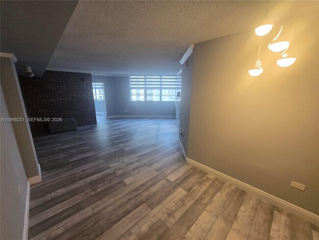 Photo - 825 Brickell Bay Dr Unit 750