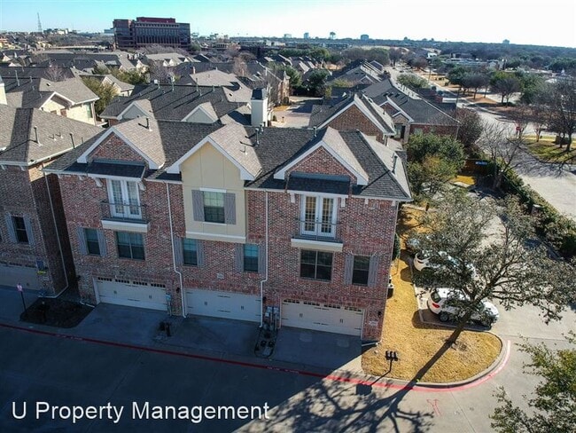 Photo - 2002 Azure Pointe