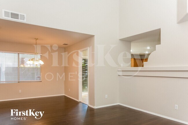 Photo - 9947 Pioneer Ave