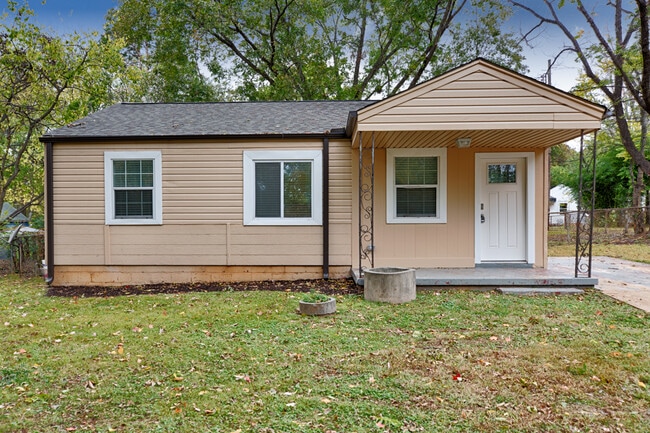 Photo - 4304 9th Ave SW