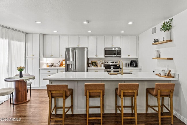 Photo - 1024 N 85th Pl