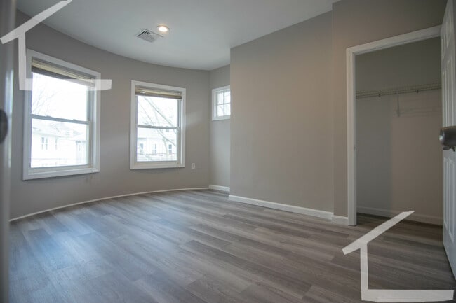 Photo - 25 Portsmouth St Unit 2