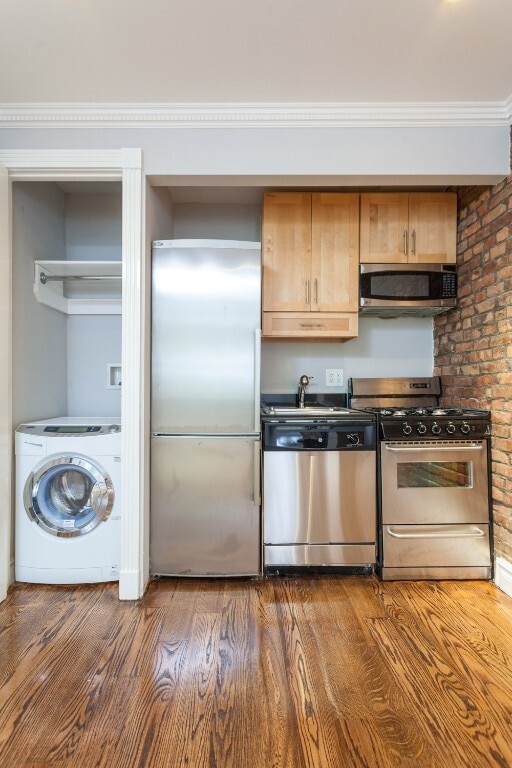 Photo - 521 E 5th St Unit 2D