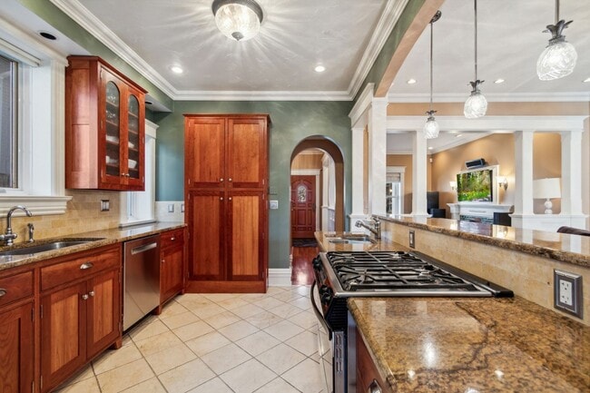 Photo - 3BR Custom Victorian Home near Wash Park